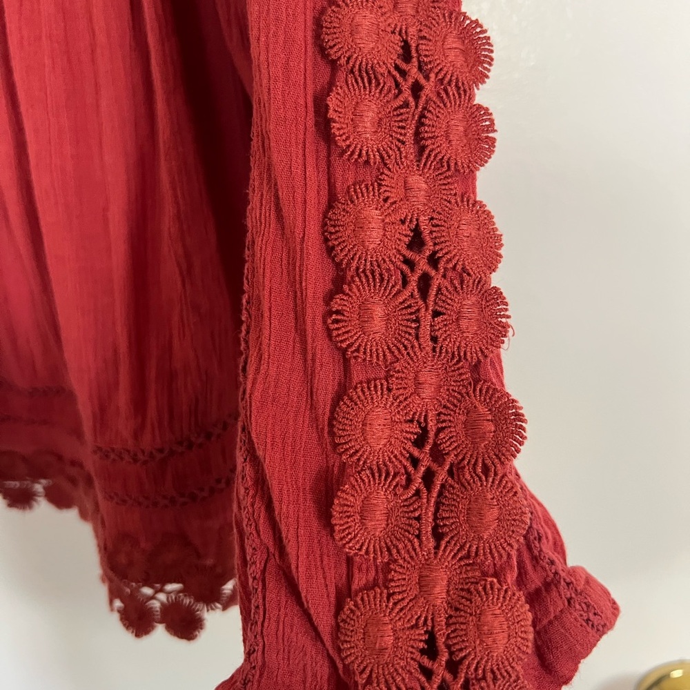 Topshop Renaissance Off-Shoulder Blouse - Picture 2 of 5